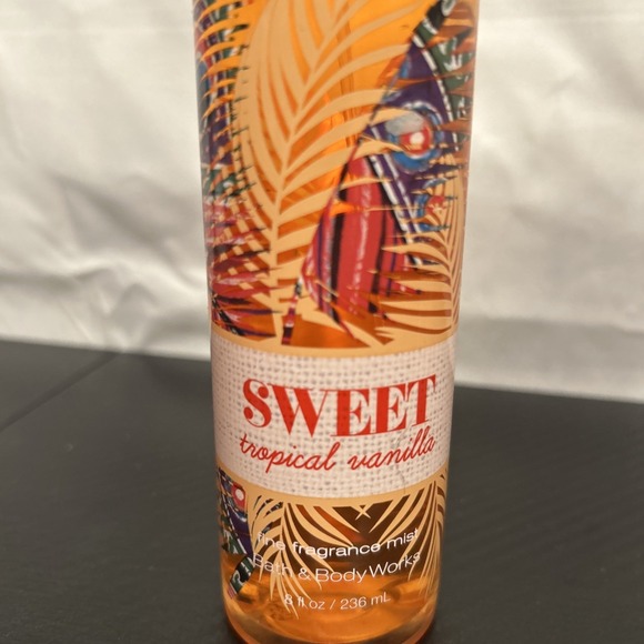 Bath & Body Works SWEET  TROPICAL VANILLA Fine Fragrance Mist Body Spray 8 oz - Picture 2 of 2